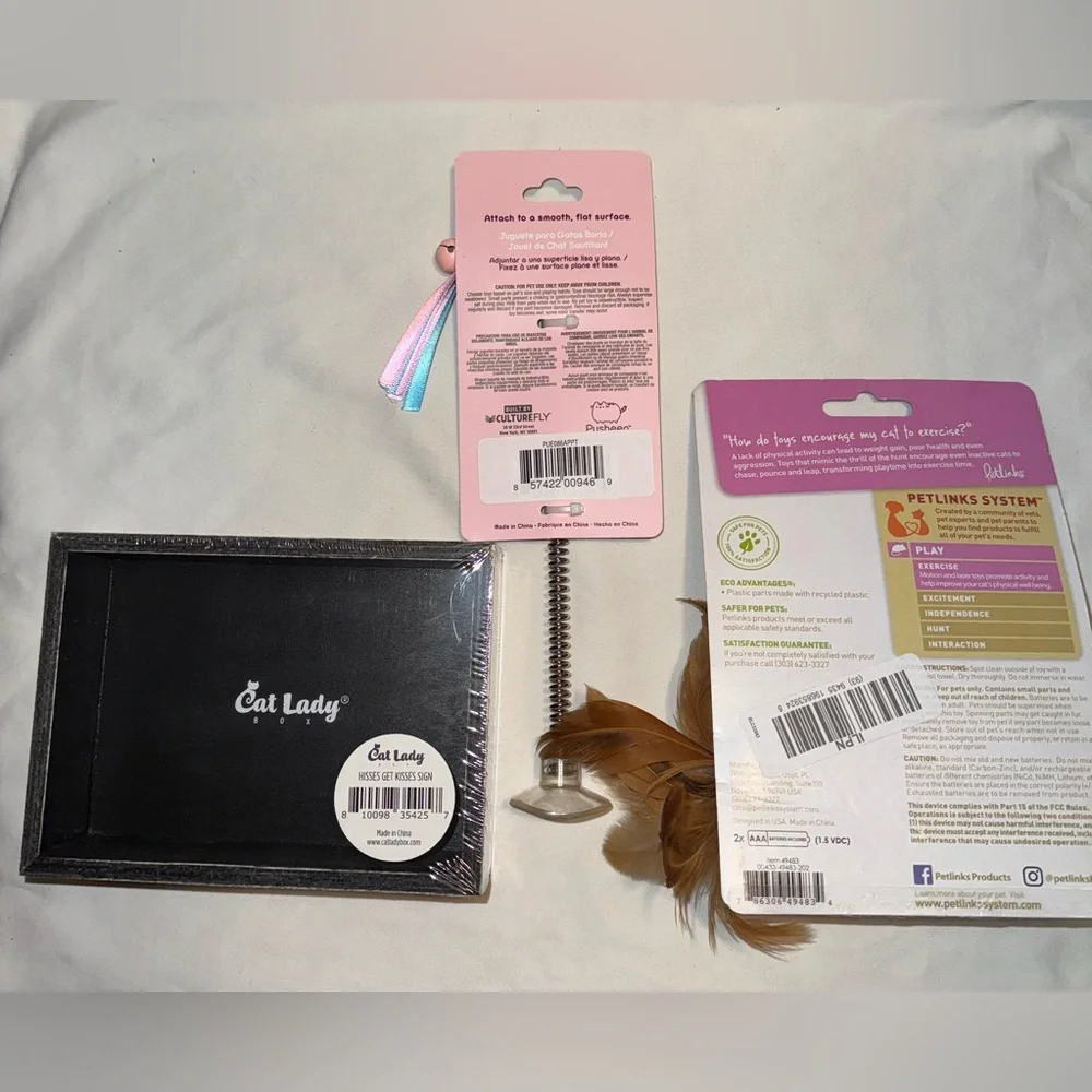 Cat Lover’s Bundle, Cat Toys Mouse & Unicorn and Hisses get Kisses Sign NEW